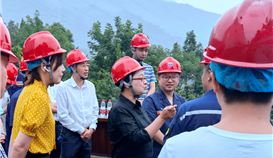 省生態(tài)環(huán)境廳黨組成員李靜云到德勝釩鈦考察調研