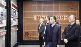 攀鋼集團(tuán)釩鈦資源股份有限公司黨委書記、董事長馬朝輝到四川德勝參觀交流